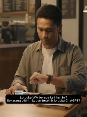 Lo buka WA puluhan kali. ChatGPT? Seminggu sekali kalau inget. Bukan salah lo 👇 #chatgpt #whatsapp #aitools #produktivi